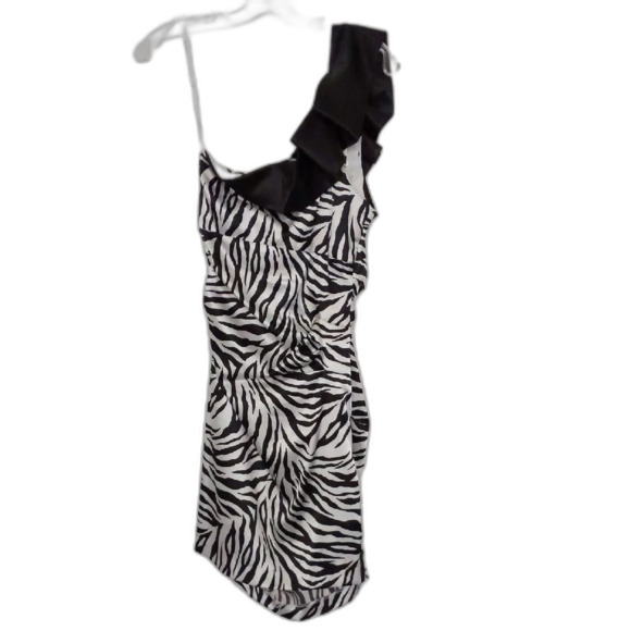 Women's B. Darlin Black and White Zebra Print one shoulder Formal Prom Dress 7/8 - Picture 5 of 6